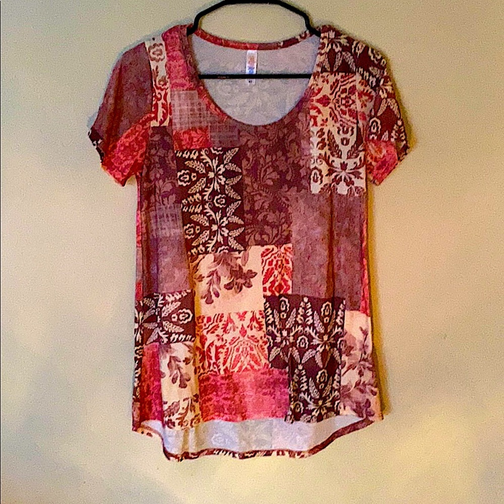 Lularoe classic tee